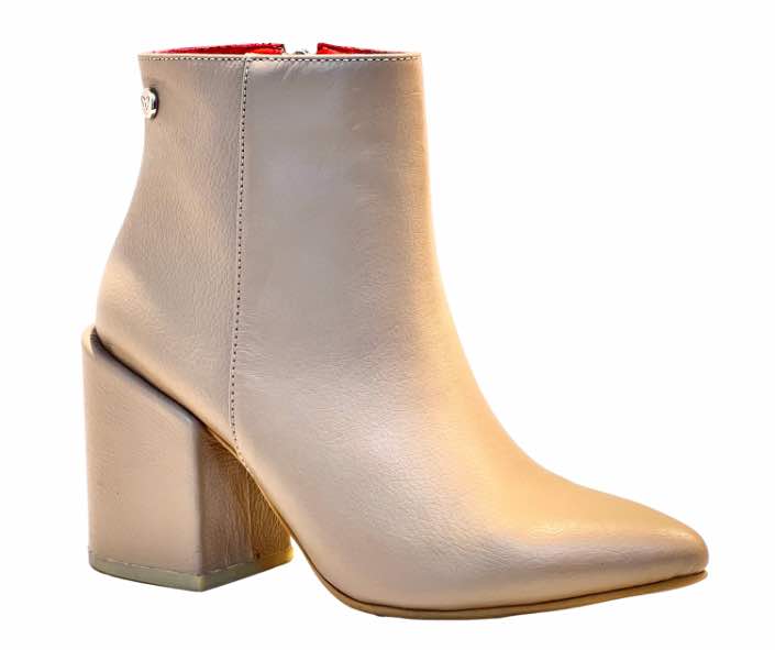 Botín en Cuero Antonia Beige