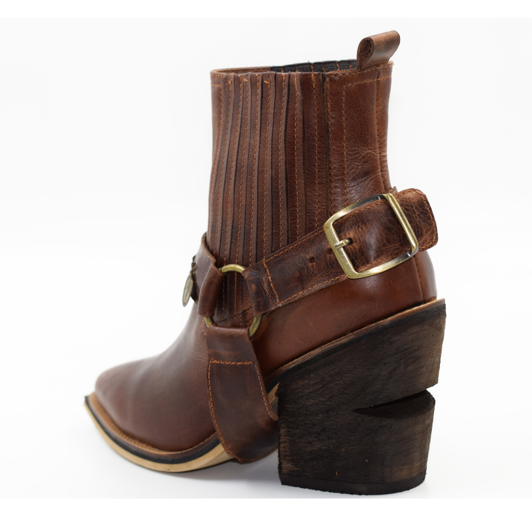 Bota Texana en Cuero Leonela Miel